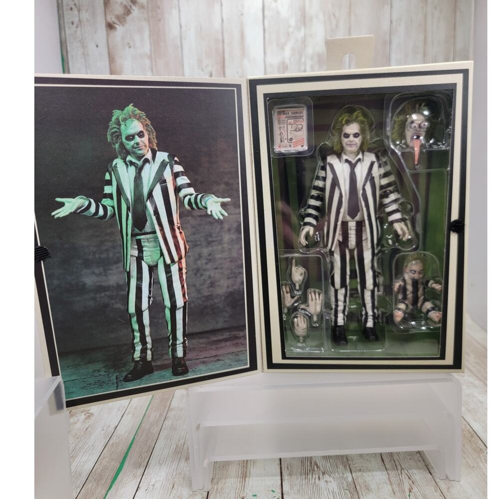 NECA Ultimate Beetlejuice Striped Suit 7" Figure New In The Box